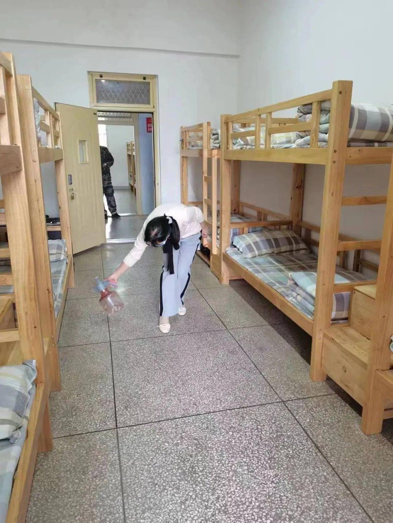 学生宿舍_01